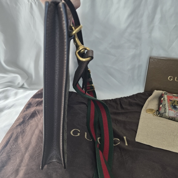 Gucci GG Limited Edition Supreme Courrier Messenger Crossbody Bag - Picture 3 of 12